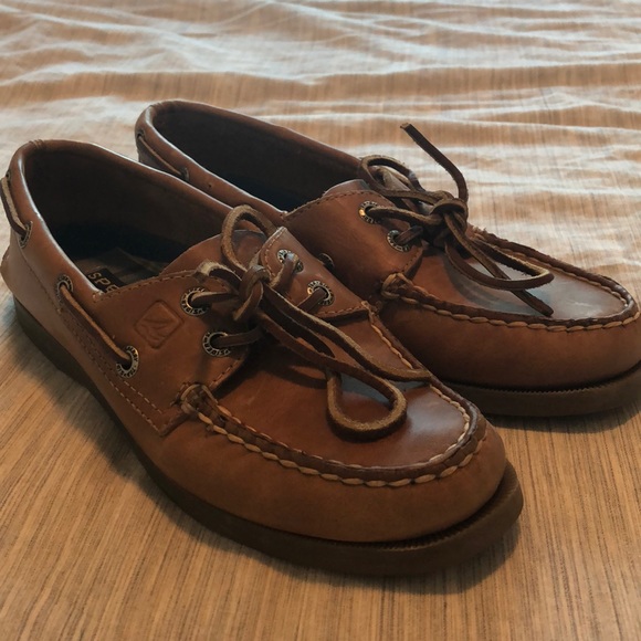 Sherry’s 2 eye Sahara brown boat shoes - Picture 3 of 5